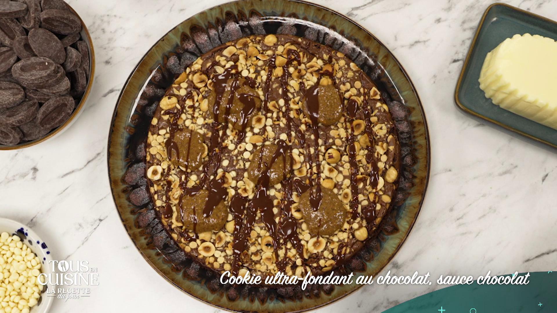 Cookie ultra fondant au chocolat, sauce chocolat