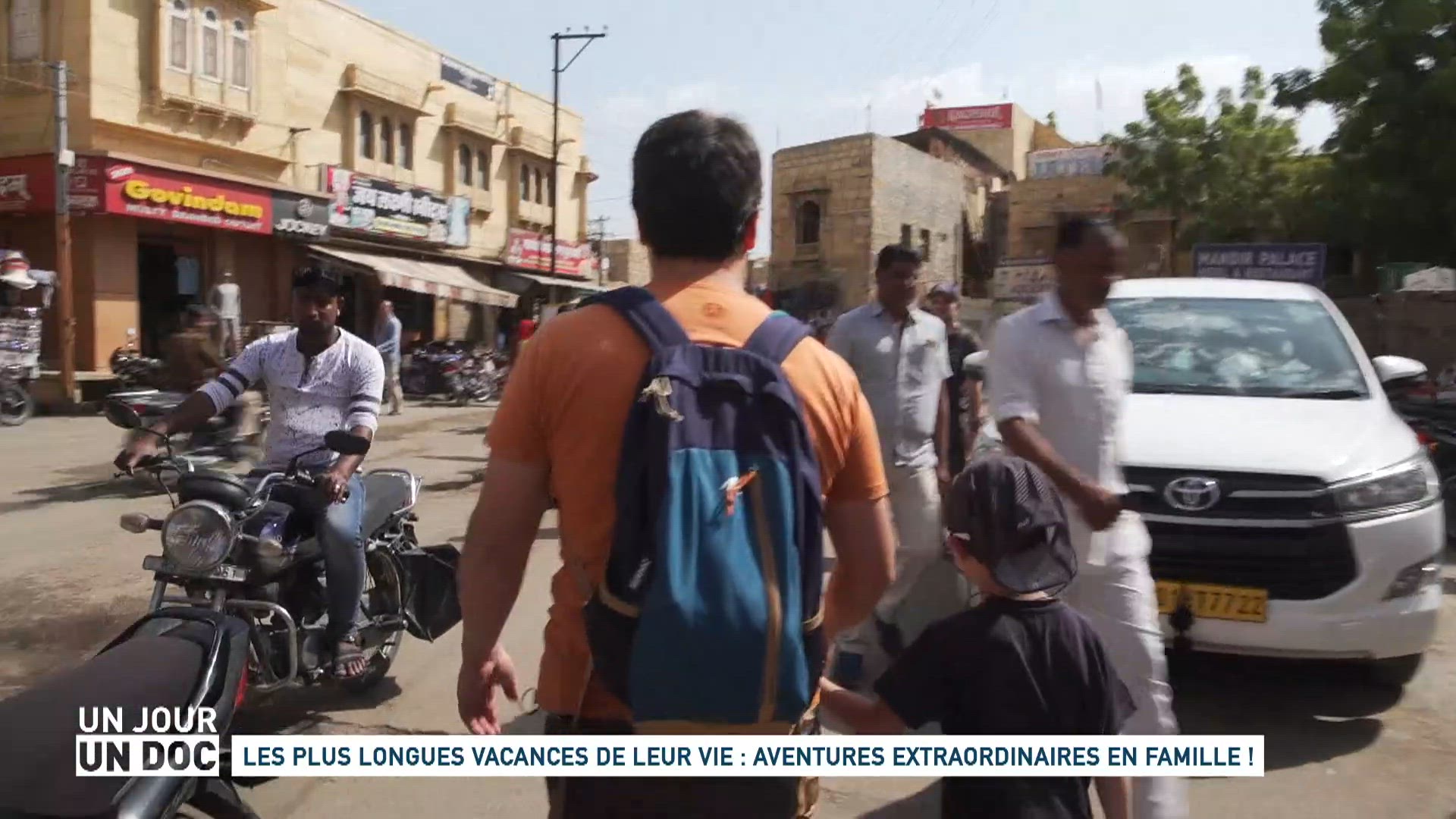 Les plus longues vacances de leur vie : aventures extraordinaires en famille ! (1/2)