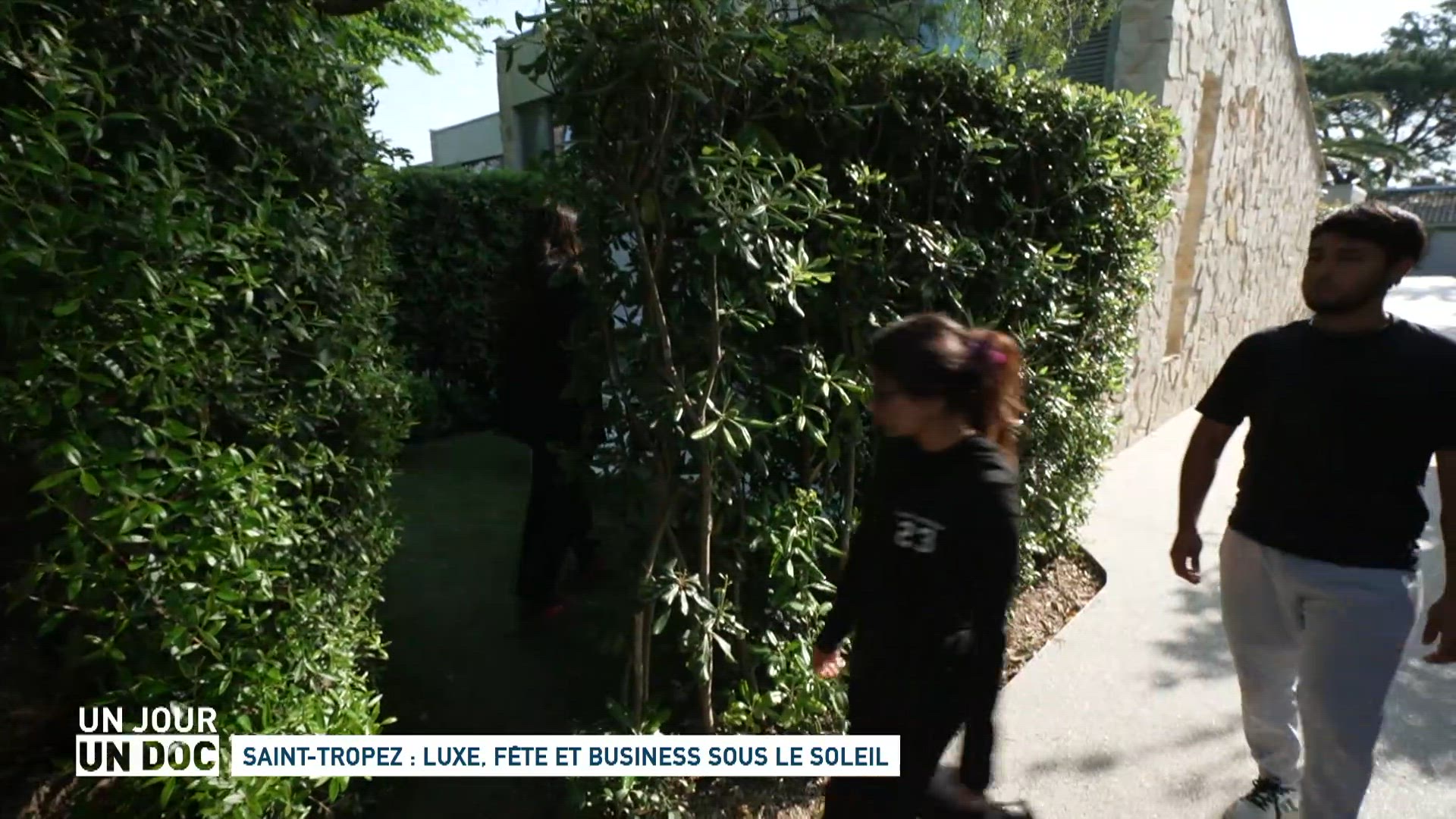 Saint-Tropez : luxe, fête et business sous le soleil