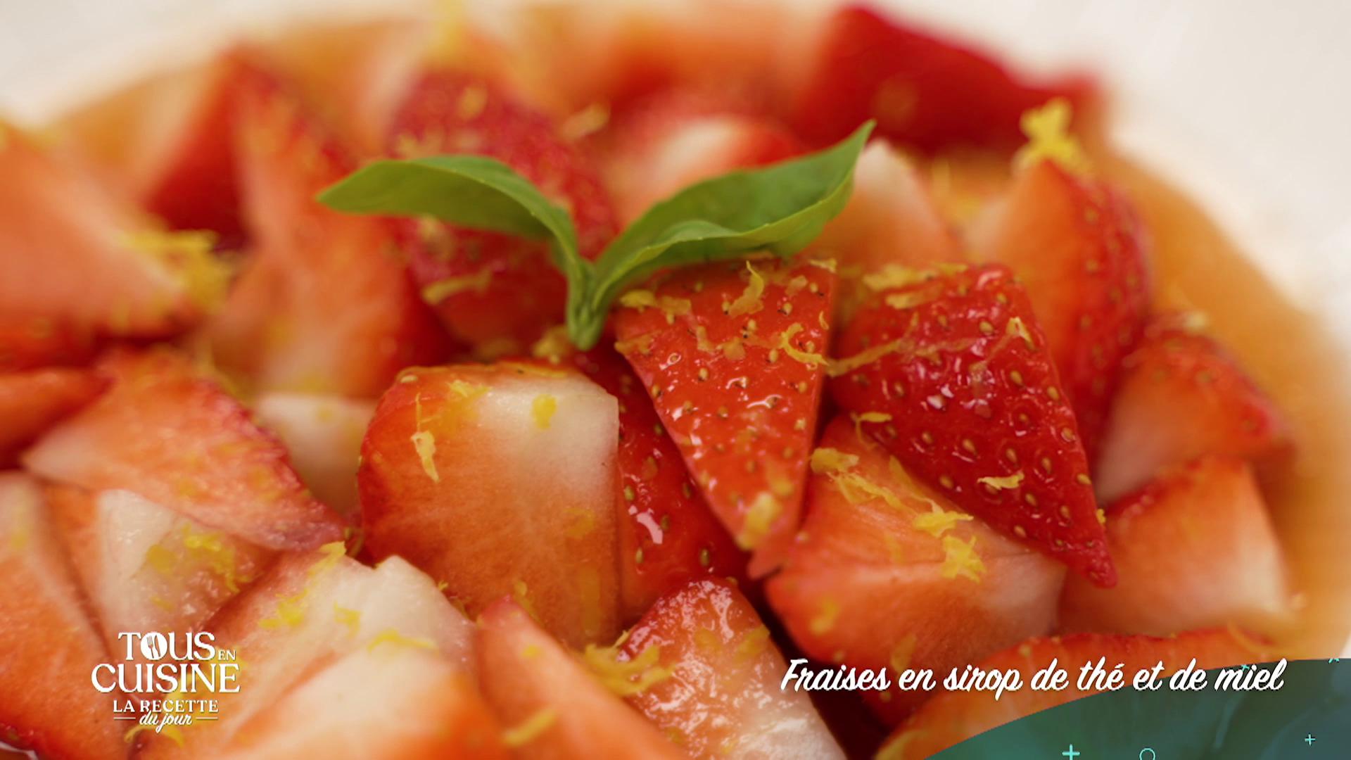 Fraises en sirop de thé et de miel
