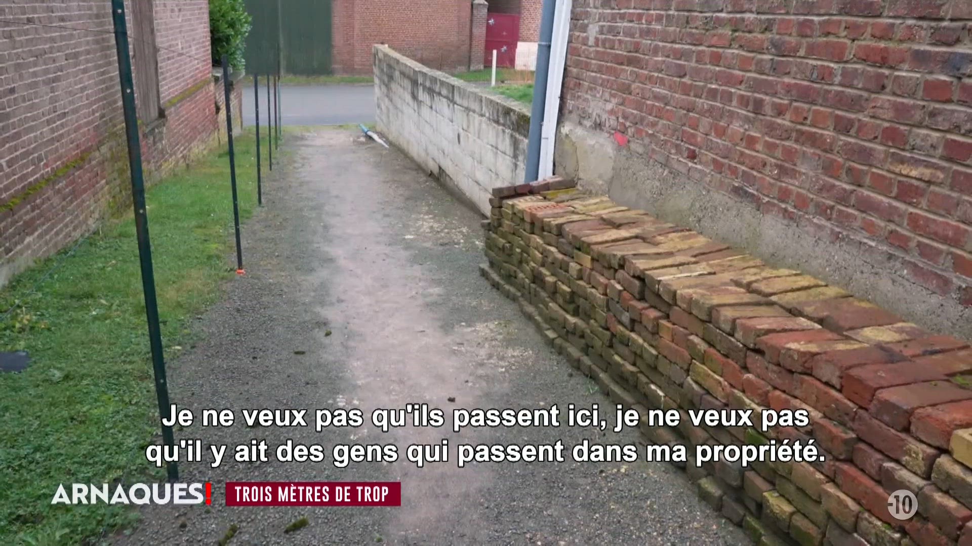 Voisins : la guerre est déclarée (1/2)