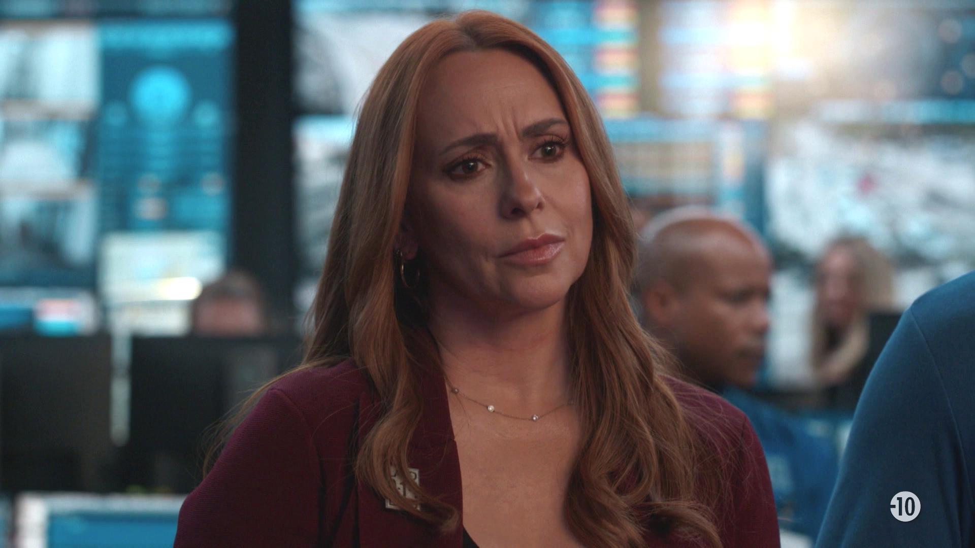 S9 E8 - Sara