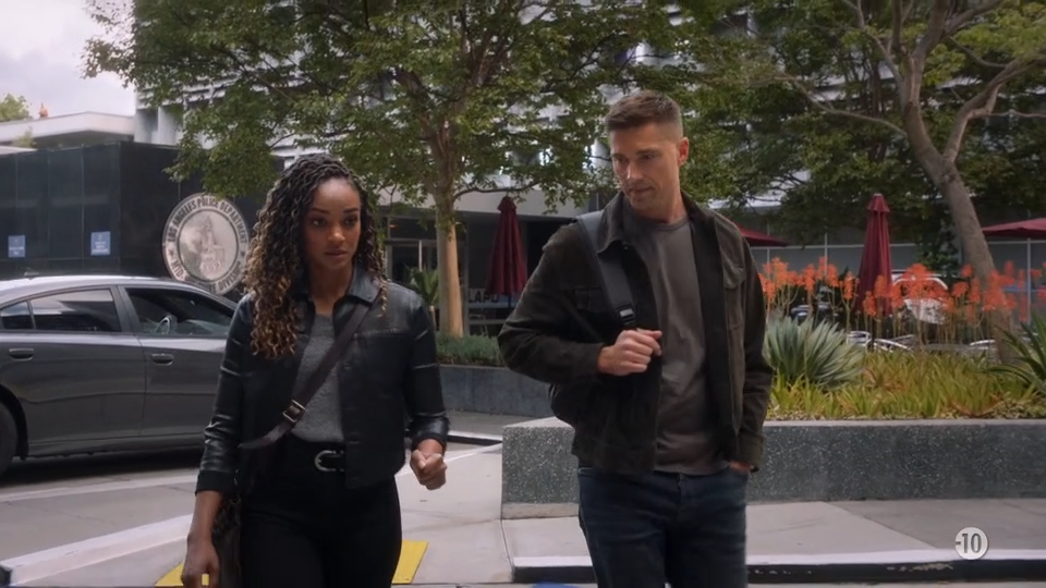 S8 E7 - Sur la route