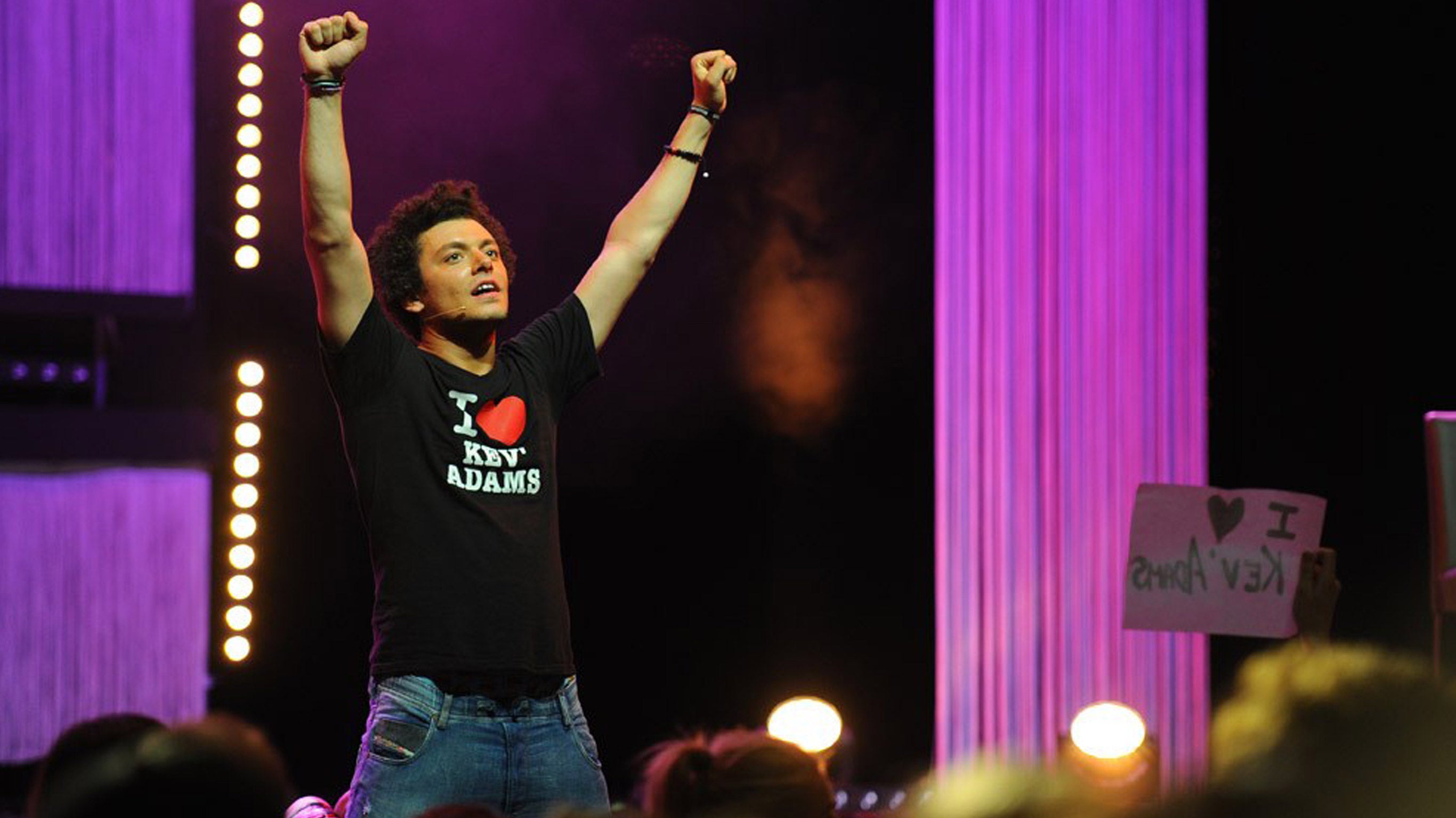 Kev Adams : the young man show